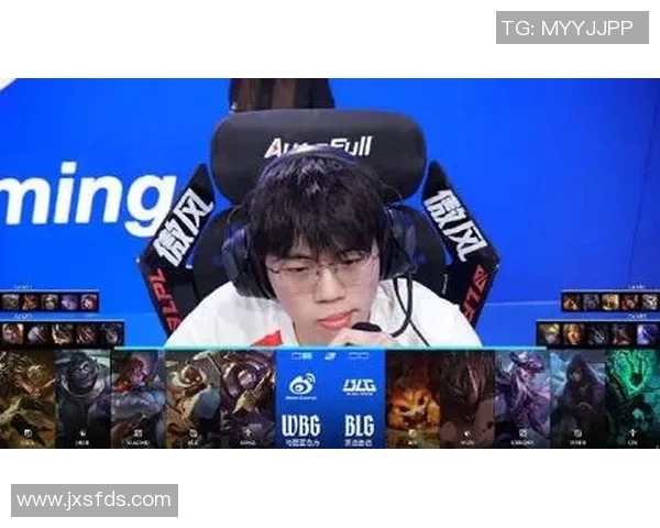 Xiaohu蛇女控场展现绝佳团队配合与战术智慧引领比赛胜利 Xiaohu蛇女控场展现绝佳团队配合与战术智慧引领比赛胜利