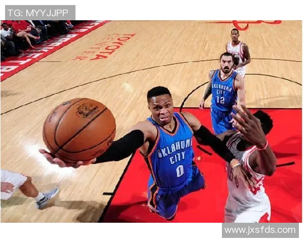 火箭队止步西部次轮，表现远不如去年：球队未来将何去何从？