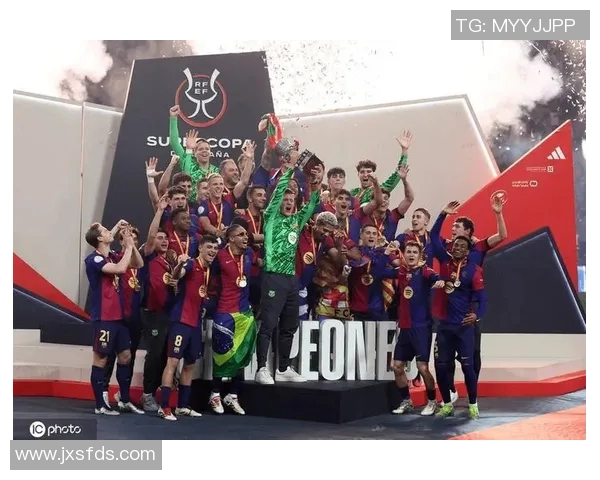 皇马击败巴萨夺得西班牙超级杯冠军,新赛季实力大涨 皇马击败巴萨夺得西班牙超级杯冠军,新赛季实力大涨